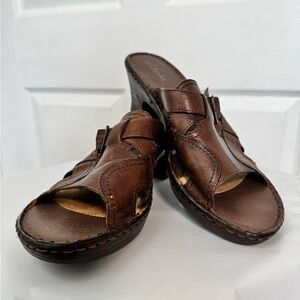 Clarks Brown Leather Open-Toe Mule Clogs